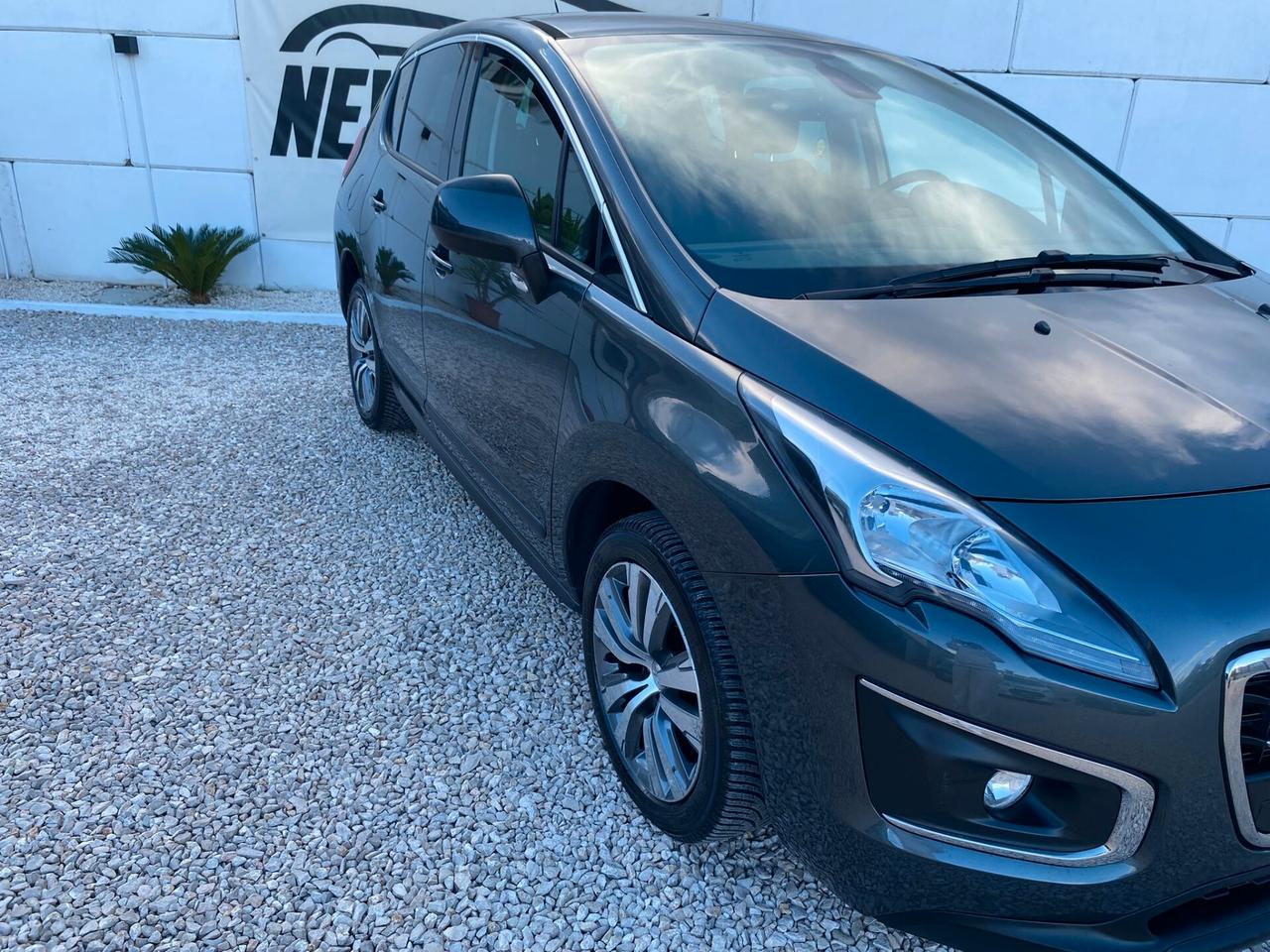 Peugeot 3008 1.6 HDi 115CV Allure
