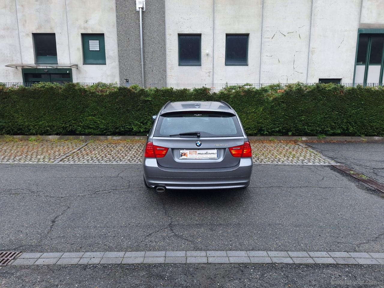 BMW 320d xDrive Touring 4X4 GANCIO TRAINO PELLE