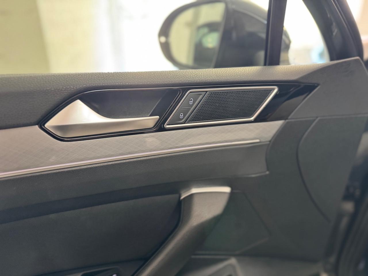 Volkswagen Passat Variant 2.0 TDI SCR EVO DSG Business