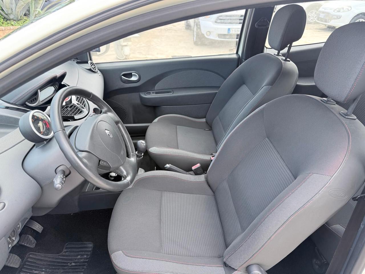 Renault Twingo 1.2 16V Live