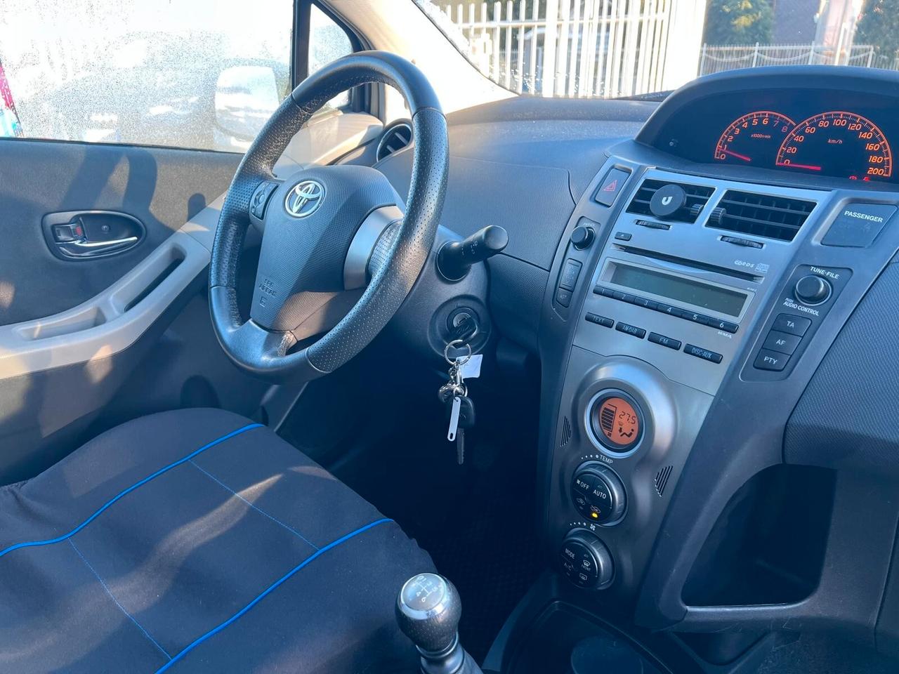 Toyota Yaris 1.3 5 porte Sol