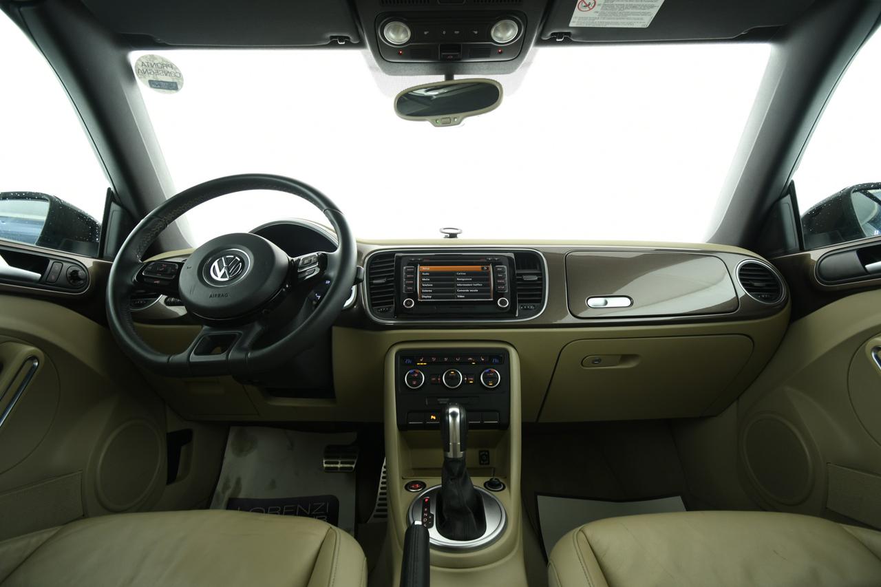 VOLKSWAGEN Maggiolino Cabrio 2.0 tdi Sport 140cv dsg PELLE+LED+C18"