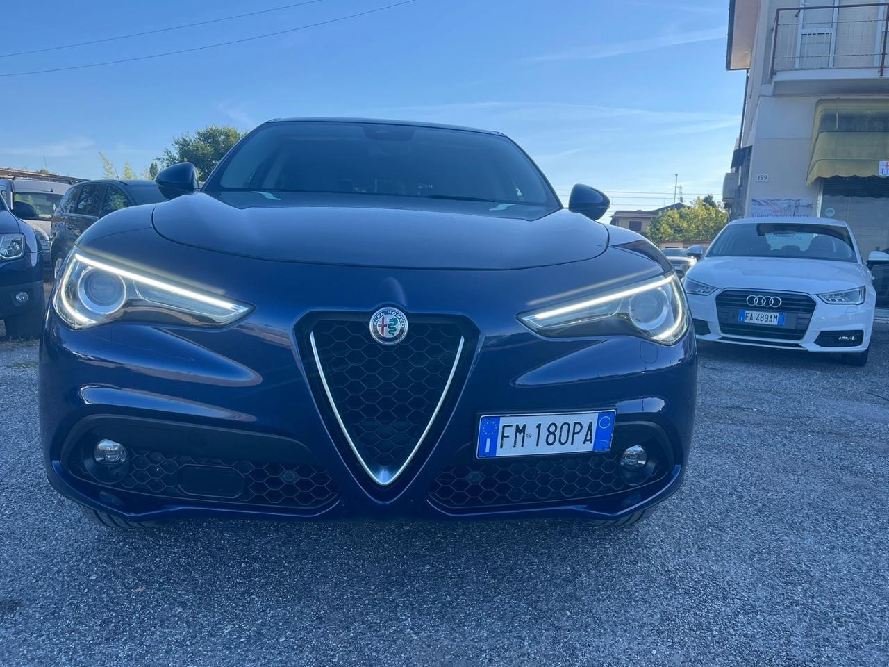 Alfa Romeo Stelvio 2.2 Turbodiesel 210 CV AT8 Q4 Super