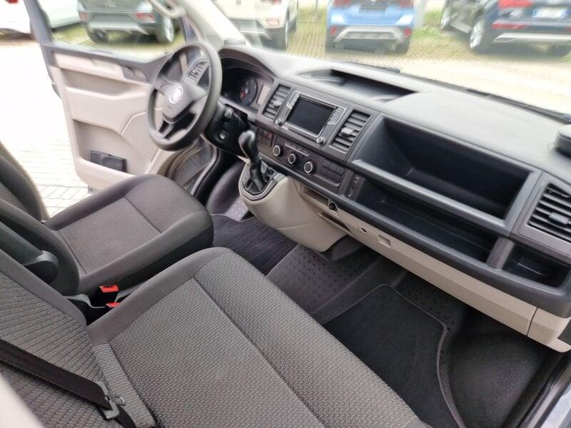 Volkswagen Caravelle 2.0 TDI DSG PC TRENDLINE 6 posti