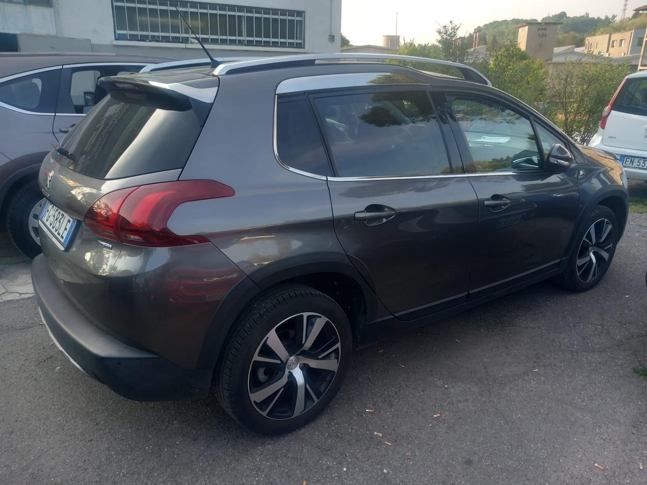 Peugeot 2008 BlueHDi 100 Allure
