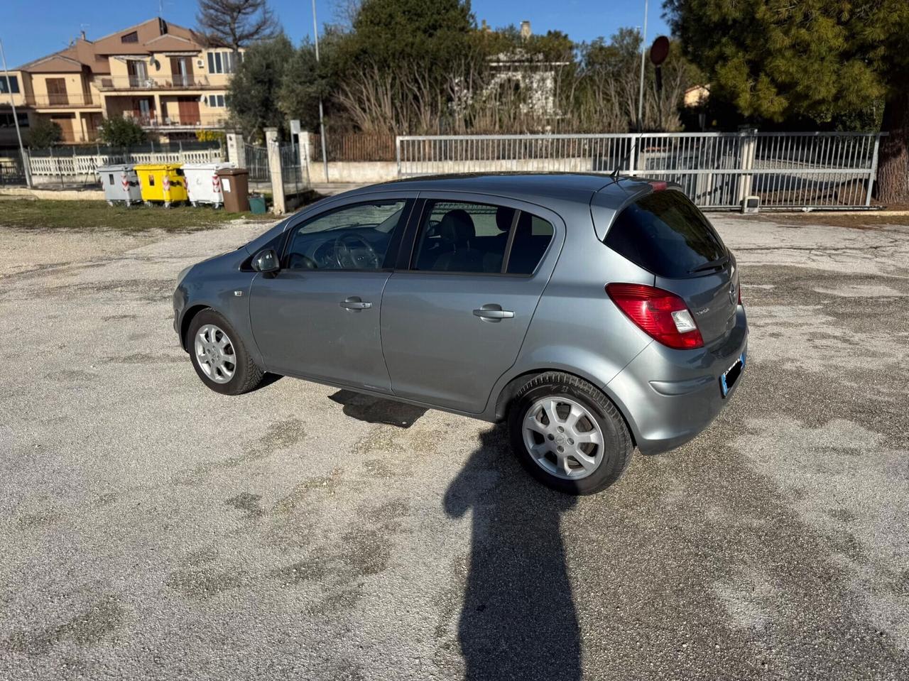 Opel Corsa 1.2 Benzina/Metano Neopatentati UNIPROPRI