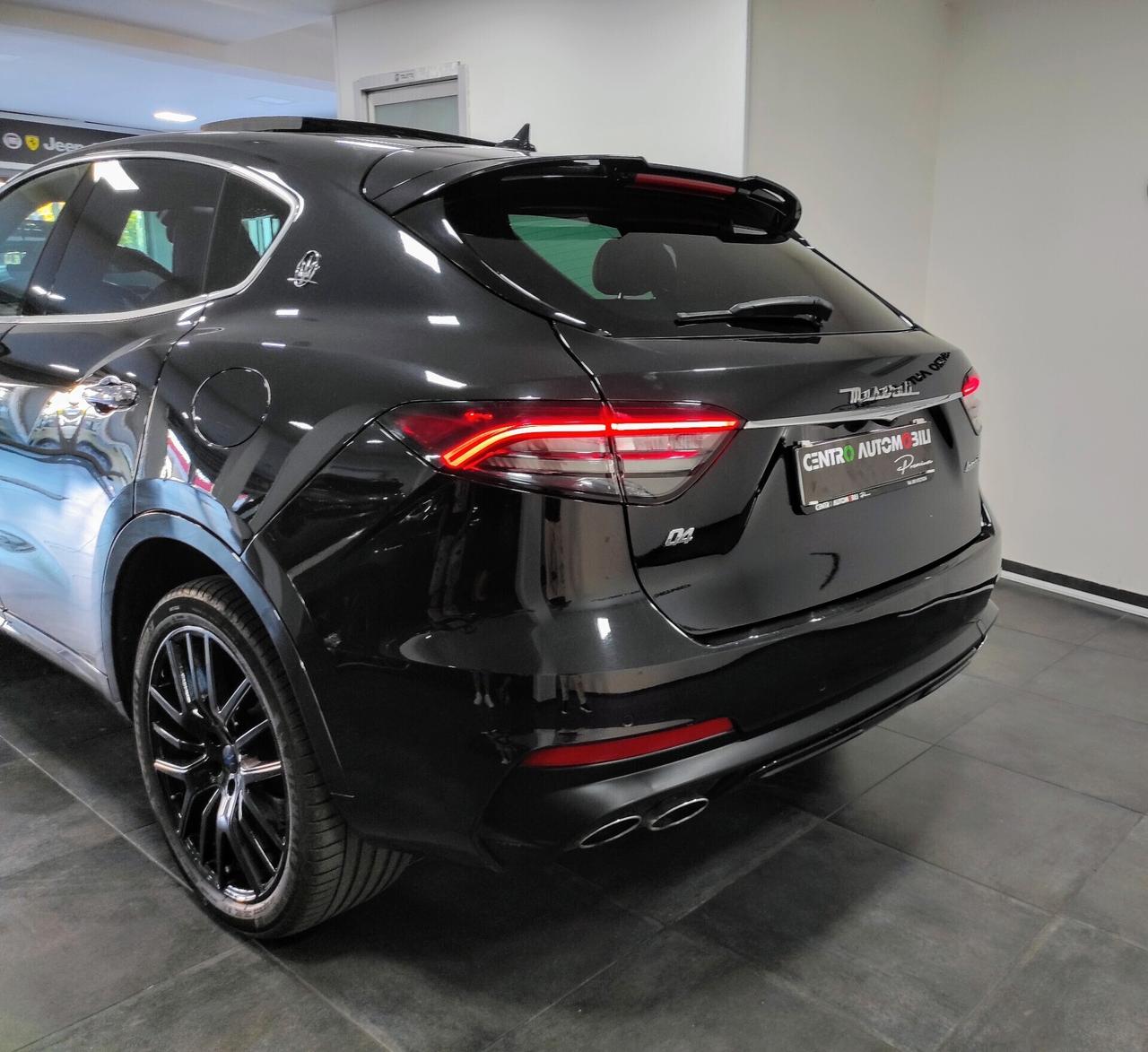 Maserati Levante V6 Diesel 275 CV AWD Gransport Tetto