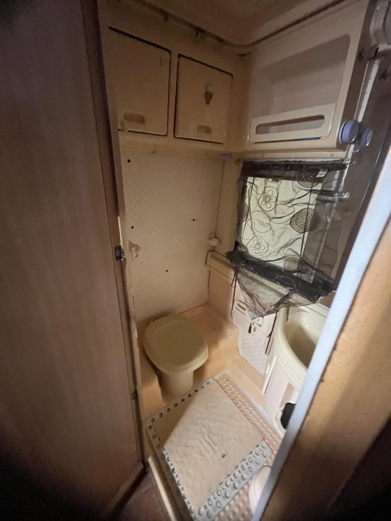 CAMPER MANSARDATO FIAT DUCATO - ADRIA - OMOLOGATO 6 POSTI - 2.5D - 1989