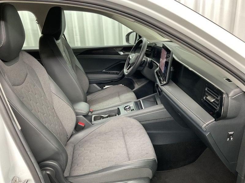 Volkswagen Tiguan 2.0 TDI 150 CV EVO SCR DSG Life Nuovo Modello Led 18" Cockpit