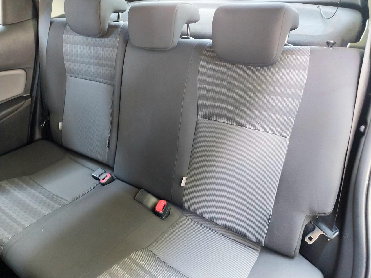 Toyota Yaris 1.0 5 porte