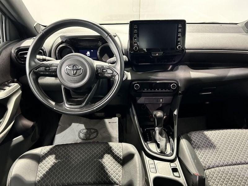 Toyota Yaris Yaris 1.5 Hybrid 5 porte Lounge AREA C FREE + SENSORI DI PARCHEGGIO
