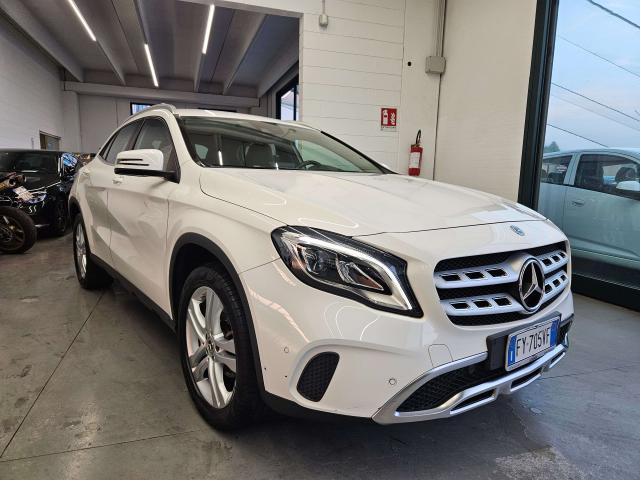 Mercedes-Benz GLA 220 GLA-X156 2017 d Sport 4matic 170cv auto