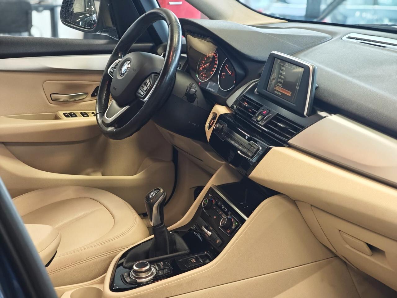 Bmw 2er Active Tourer 218d Luxury