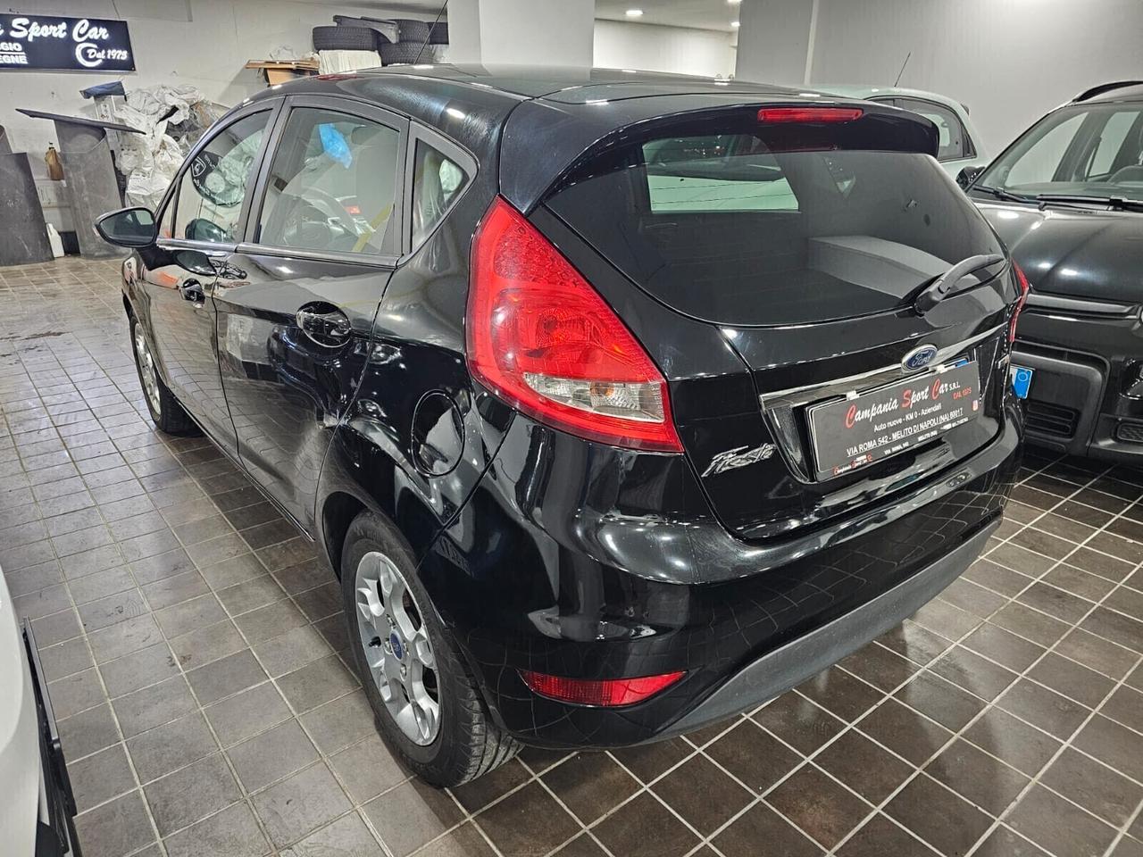 NUOVA FORD FIESTA TITANIUM 1.4 TDCI 70CV PER NEOPATENTATI