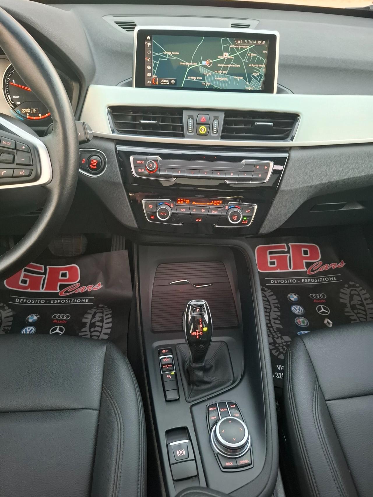 Bmw X1-20d- xLine TETTO*PELLE*LED