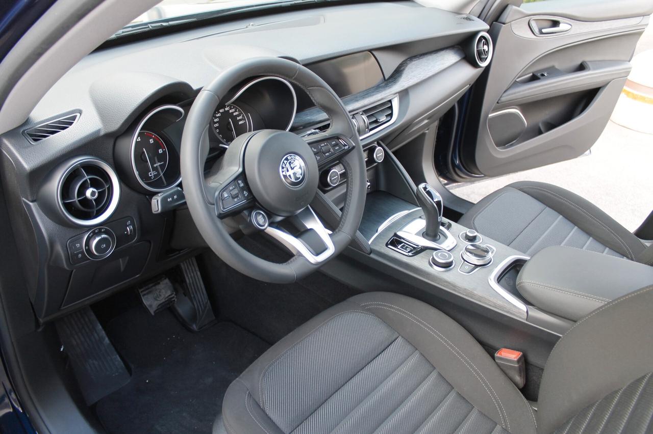 Alfa Romeo Stelvio 2.2 Turbodiesel 160 CV AT8 RWD Business