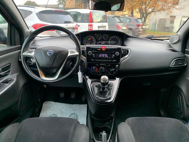 LANCIA Ypsilon 1.2 69 CV 5 porte Gold