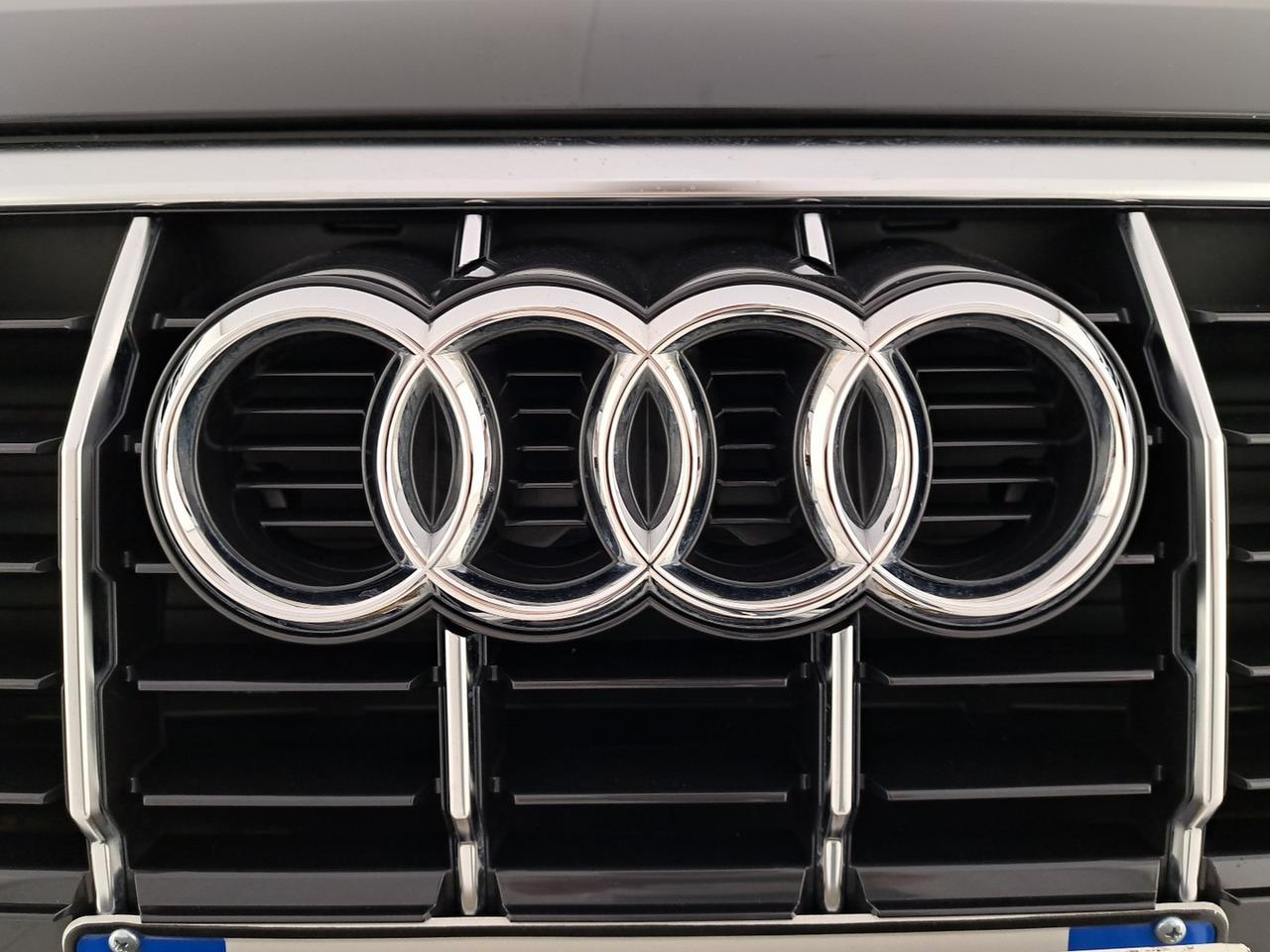 Audi Q3 35 2.0 tdi s line edition s-tronic