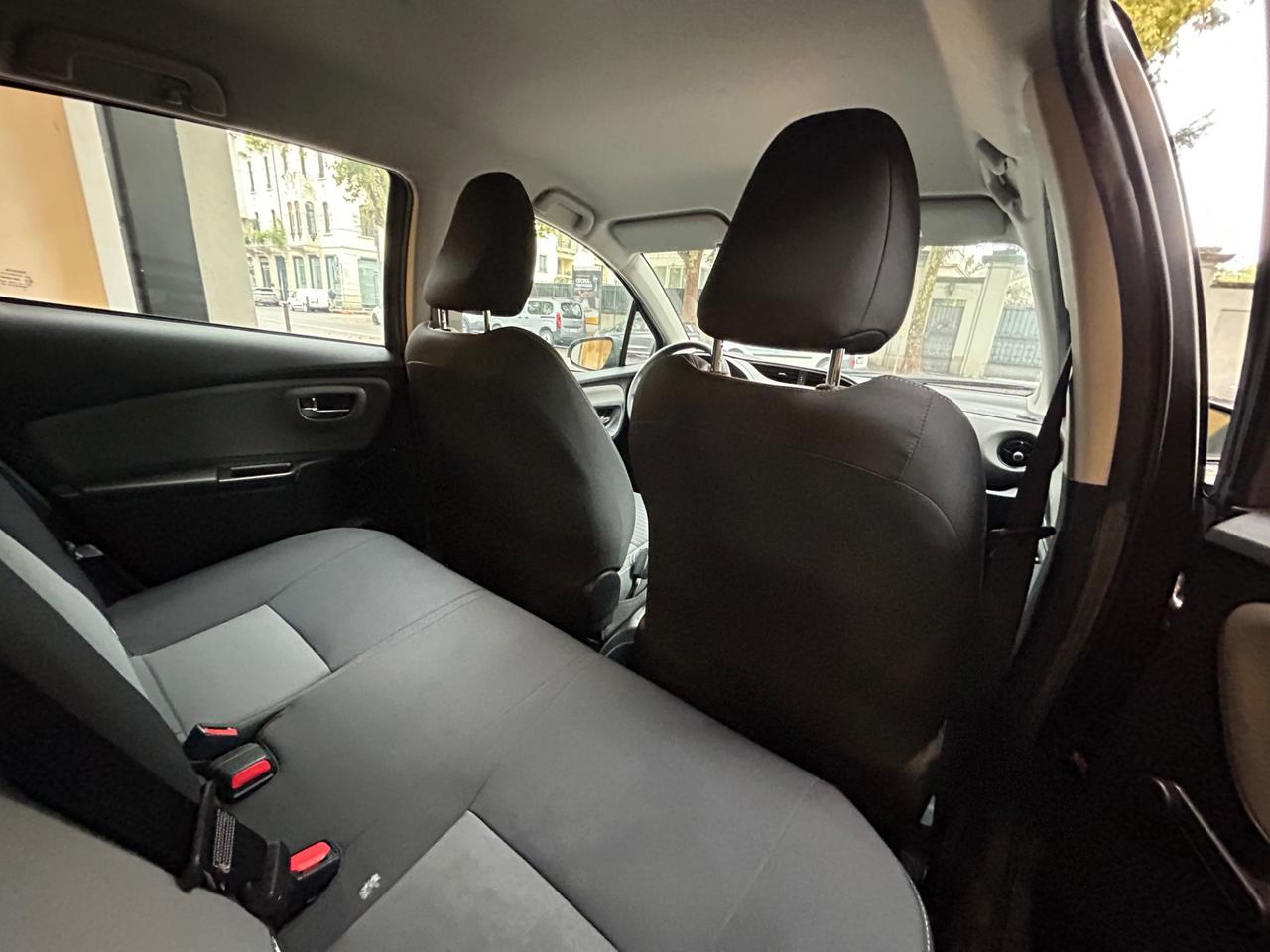 Toyota Yaris 1.5 HYBRID 5p Trend Grey Edition SOLO 47.000KM!!!