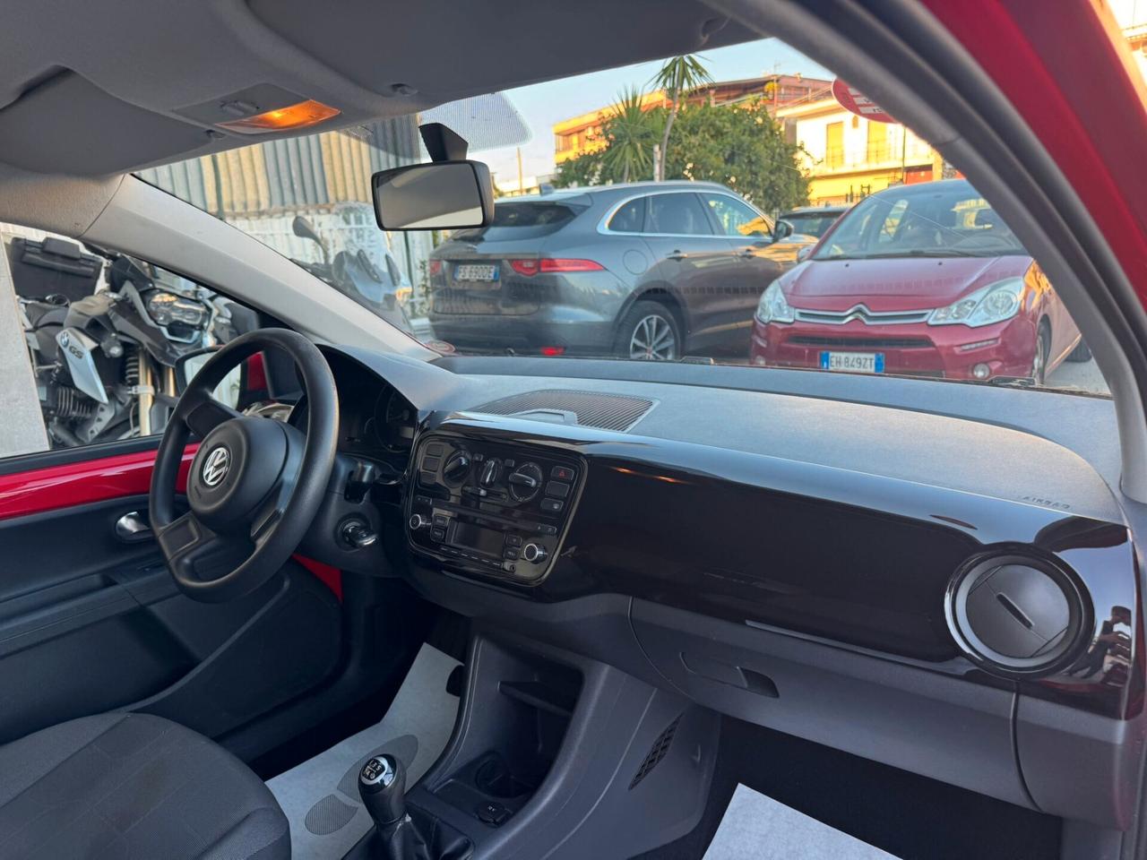 Volkswagen up! 1.0 5p. move