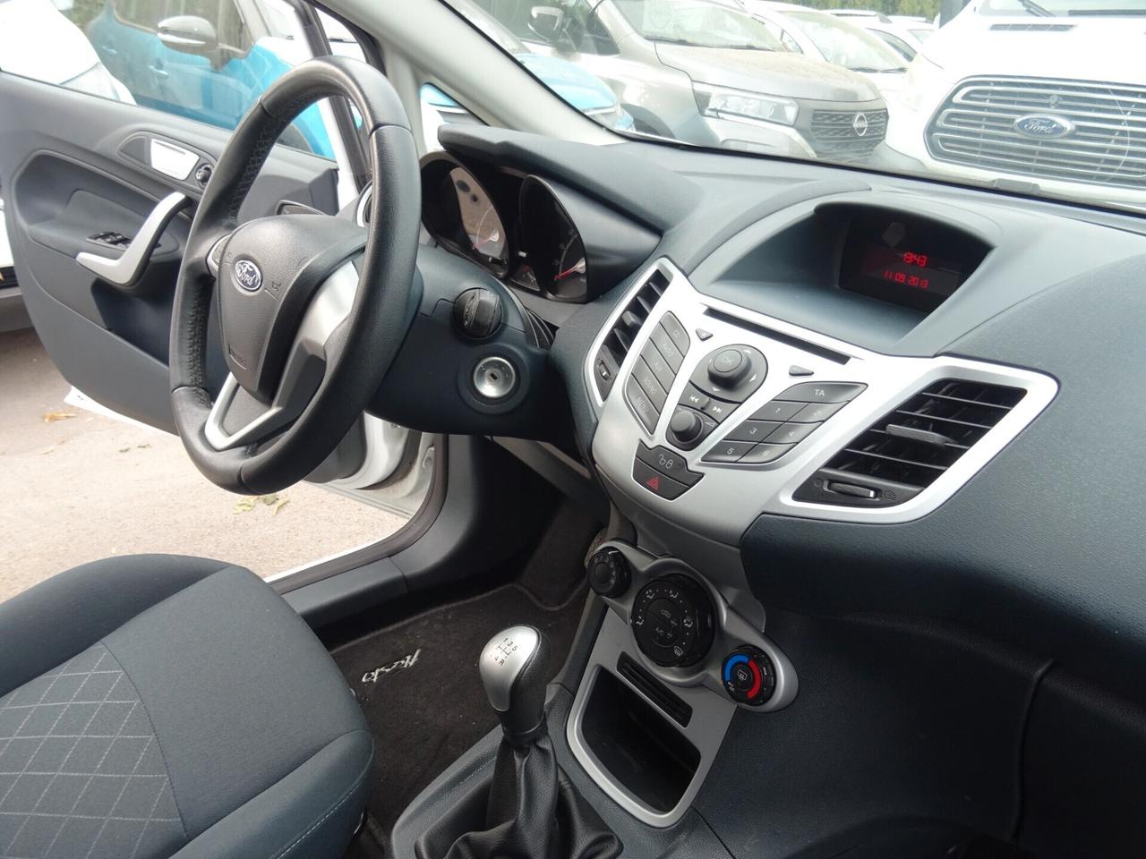 Ford Fiesta 1.2 82 CV 5pTitanium ((KM 21830))
