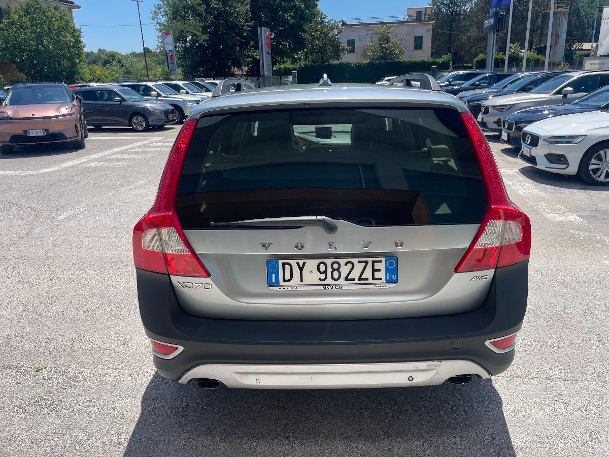 VOLVO - XC70 - D5 205CV AWD Summum