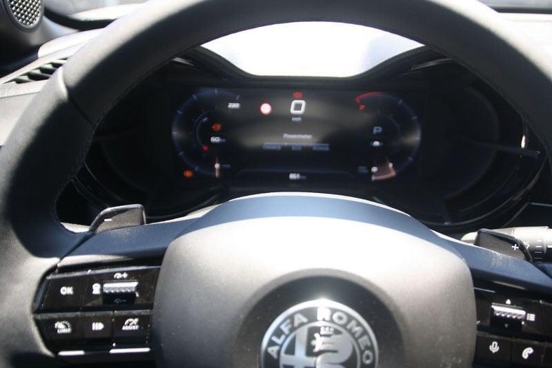 Alfa Romeo Junior 1.2 145 CV Hybrid eDCT6 Q4