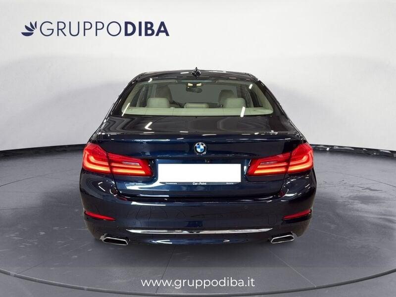 BMW Serie 5 G30 2017 Berlina Benzi 540i xdrive Luxury auto
