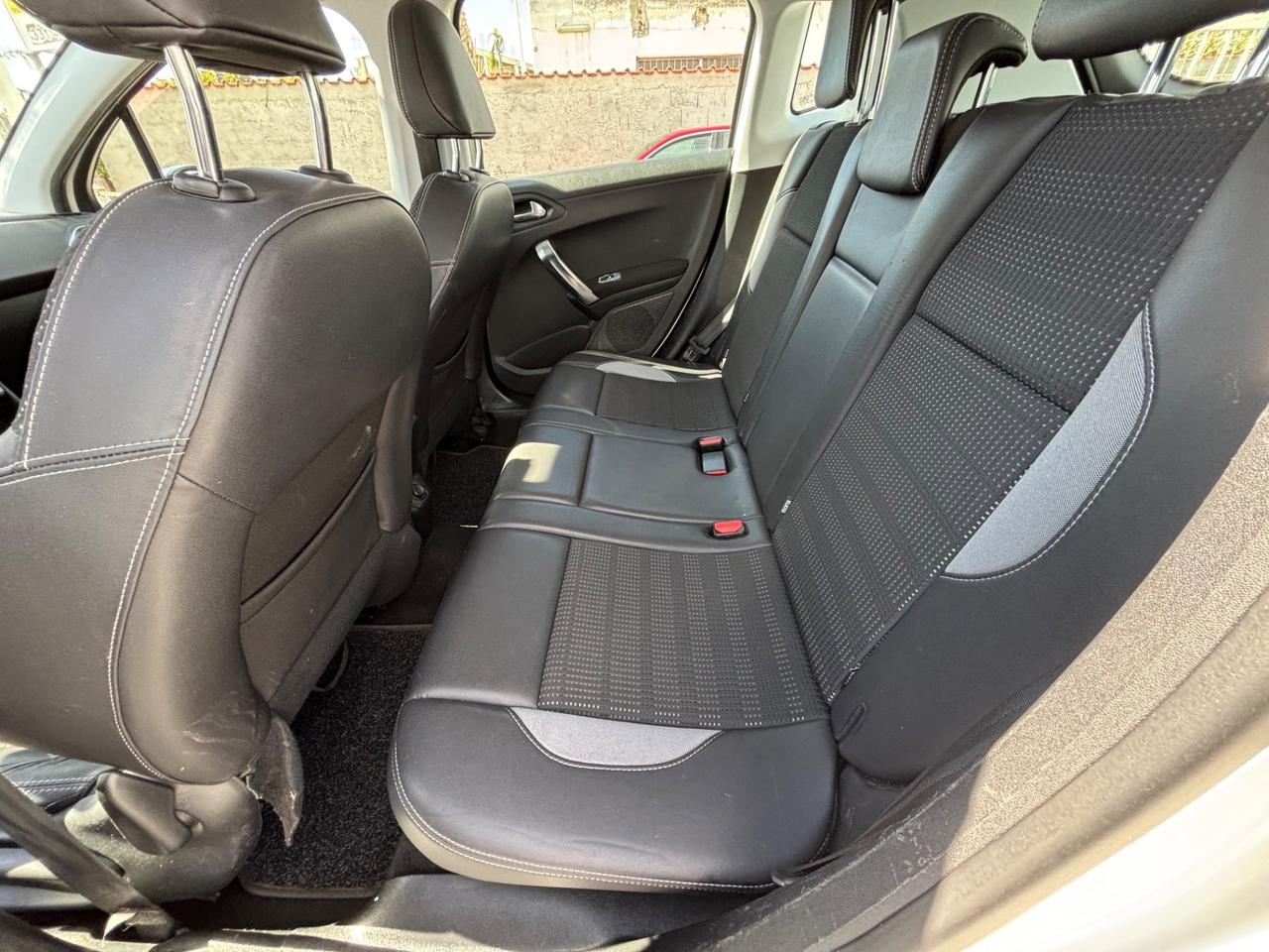 PEUGEOT 2008 1.6HDI 92CV ALLURE FULL OPT