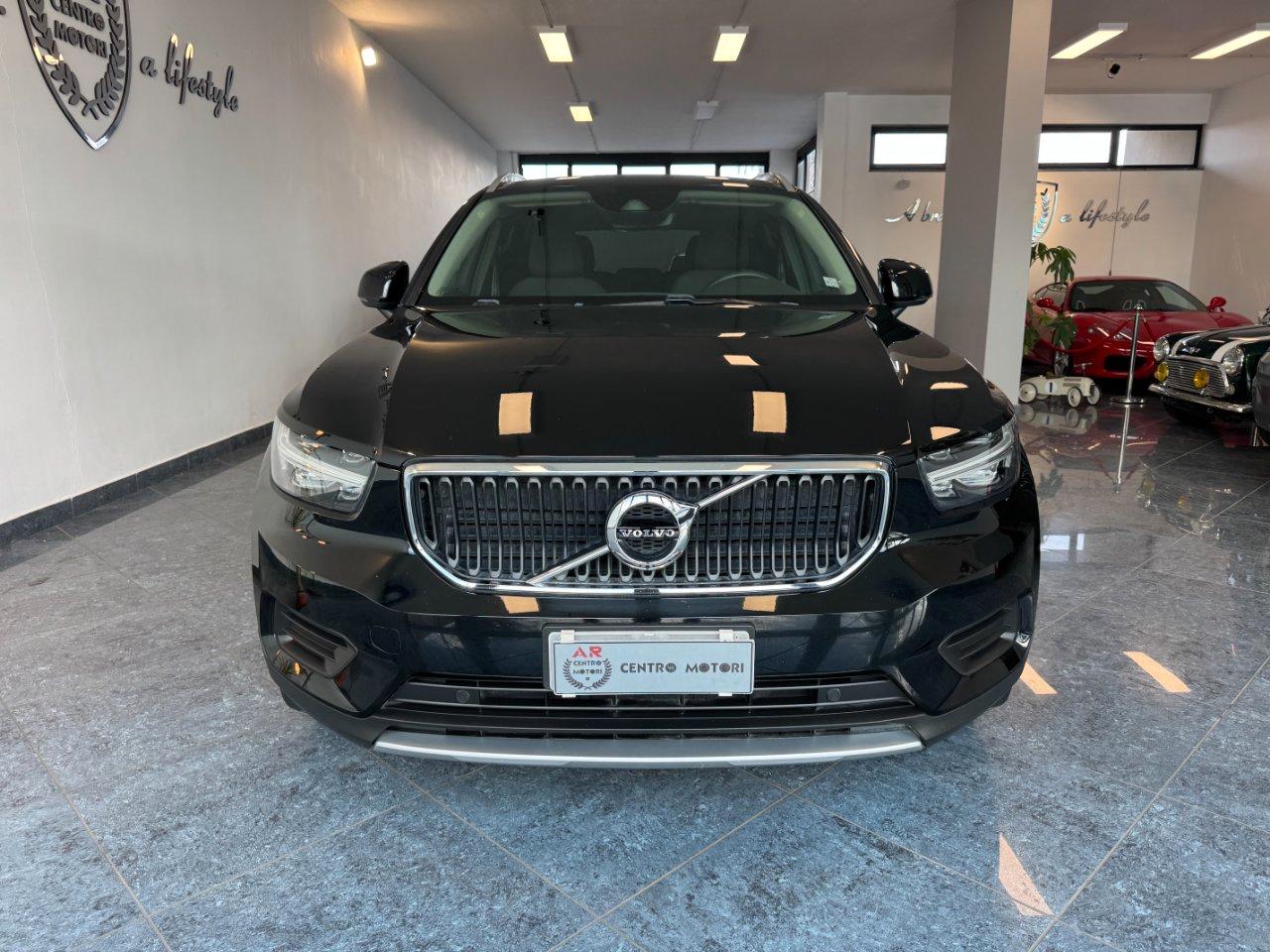 Volvo XC40 1.5 t2 Momentum Uniprop Stupenda