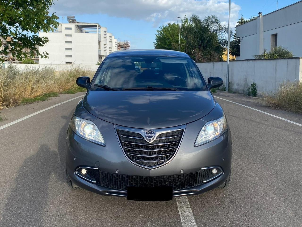 Lancia Ypsilon 1.2 69 CV 5 porte GPL Ecochic 30th Anniversary