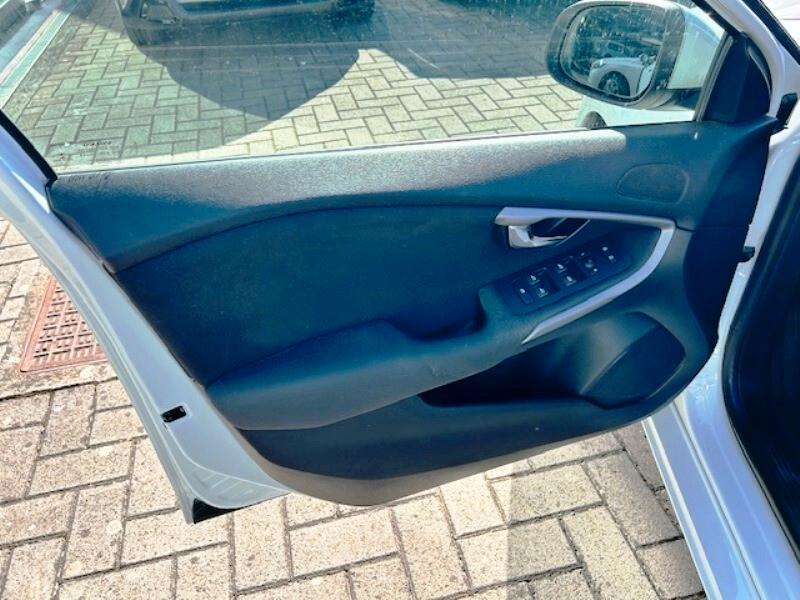 Volvo V40 D2 Momentum - Unico proprietario -