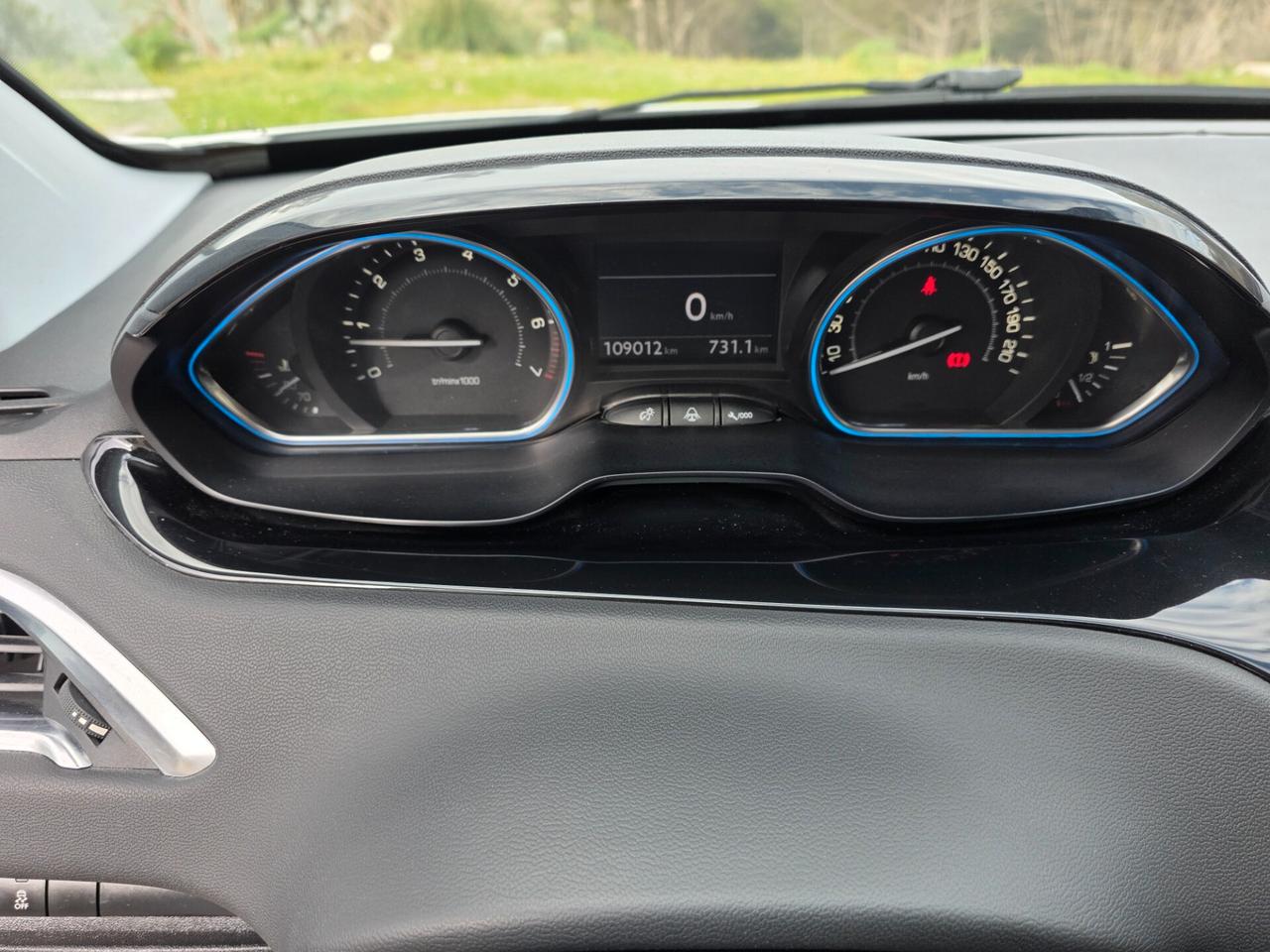 Peugeot 208 1.6 THP 156 CV 3 porte pre GTi