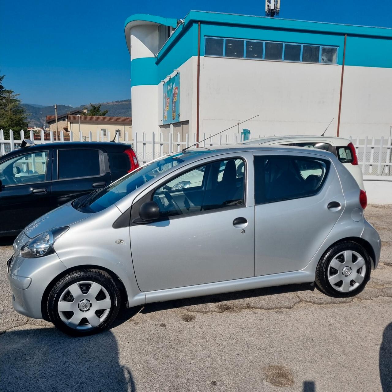 Toyota Aygo 1.0 12V VVT-i 5 porte Now