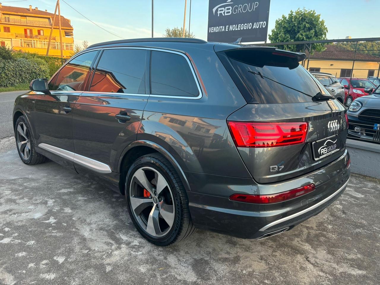 Audi Q7 3.0 TDI 272 CV quattro tiptronic "S LINE PLUS" 7 POSTI