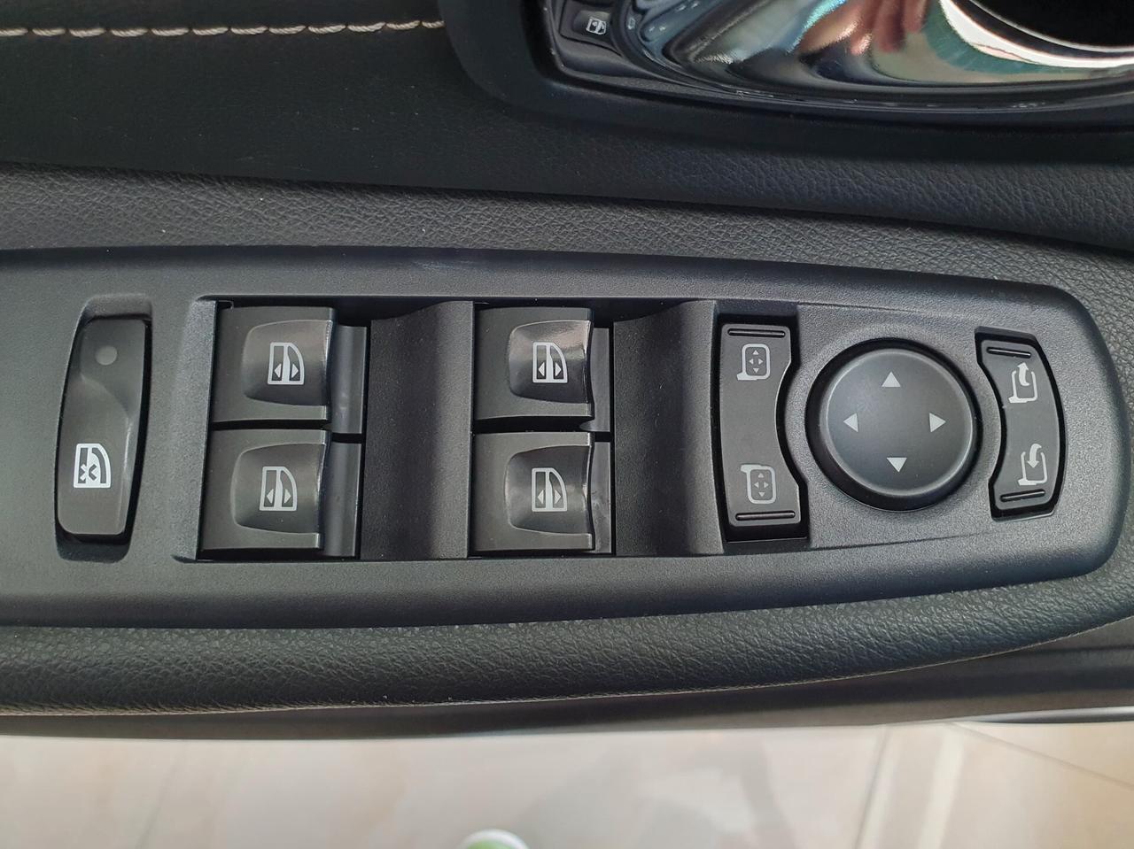 Renault Scénic XMod 1.5 dCi 110CV Live 2012