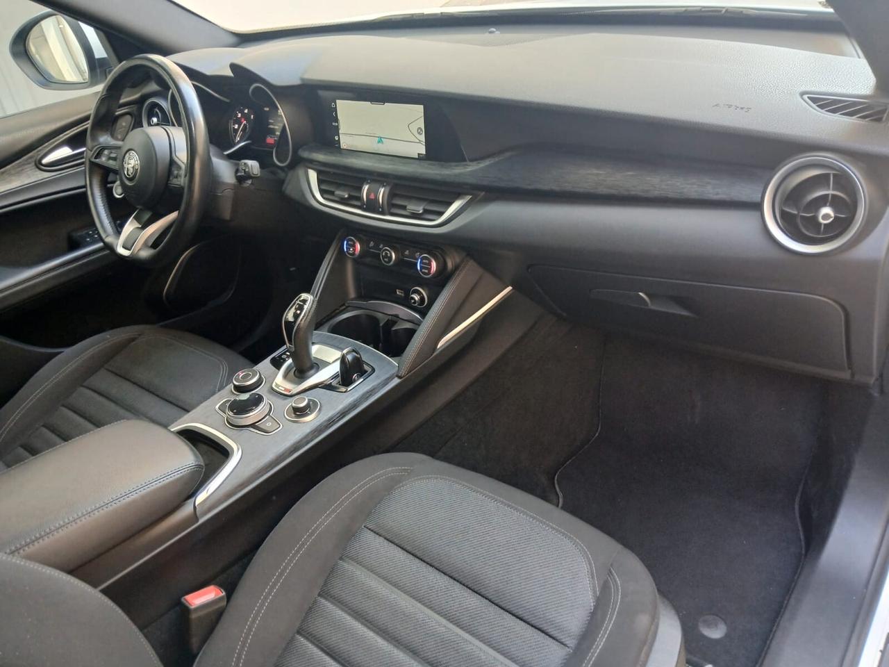 Alfa Romeo Stelvio 2.2 Turbodiesel 190 CV AT8 Q4 Business