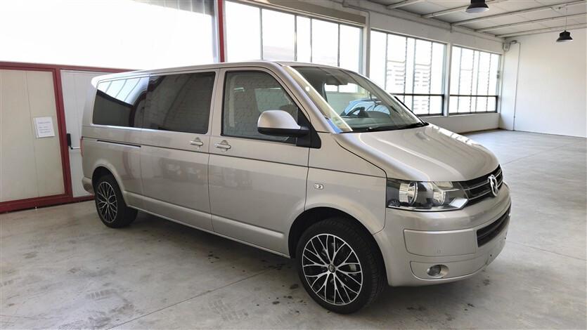 Volkswagen T5 Caravelle 2.0 BiTDI 180CV DSG Comfortline