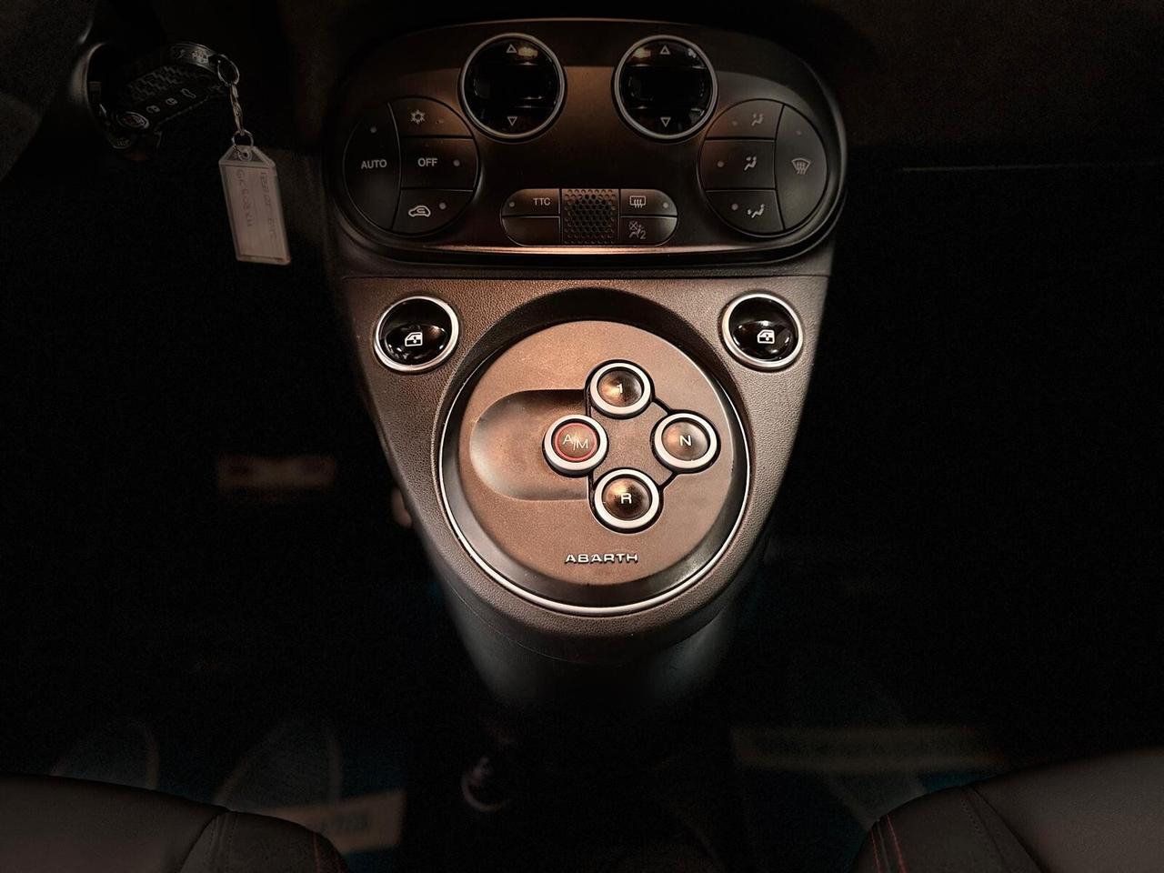 Abarth 695 1.4 Turbo T-Jet 180 CV