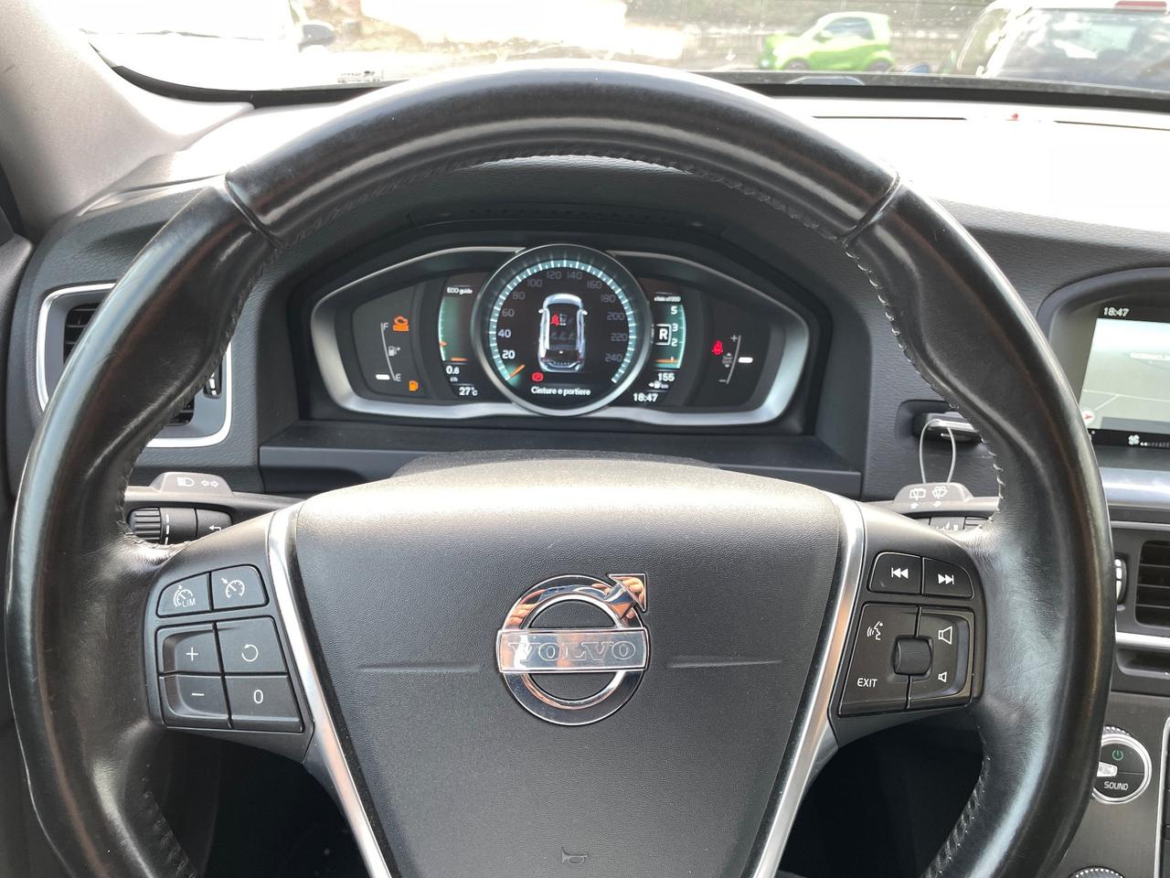 Volvo V60 D4 181cv. Gancio traino - finanziabile