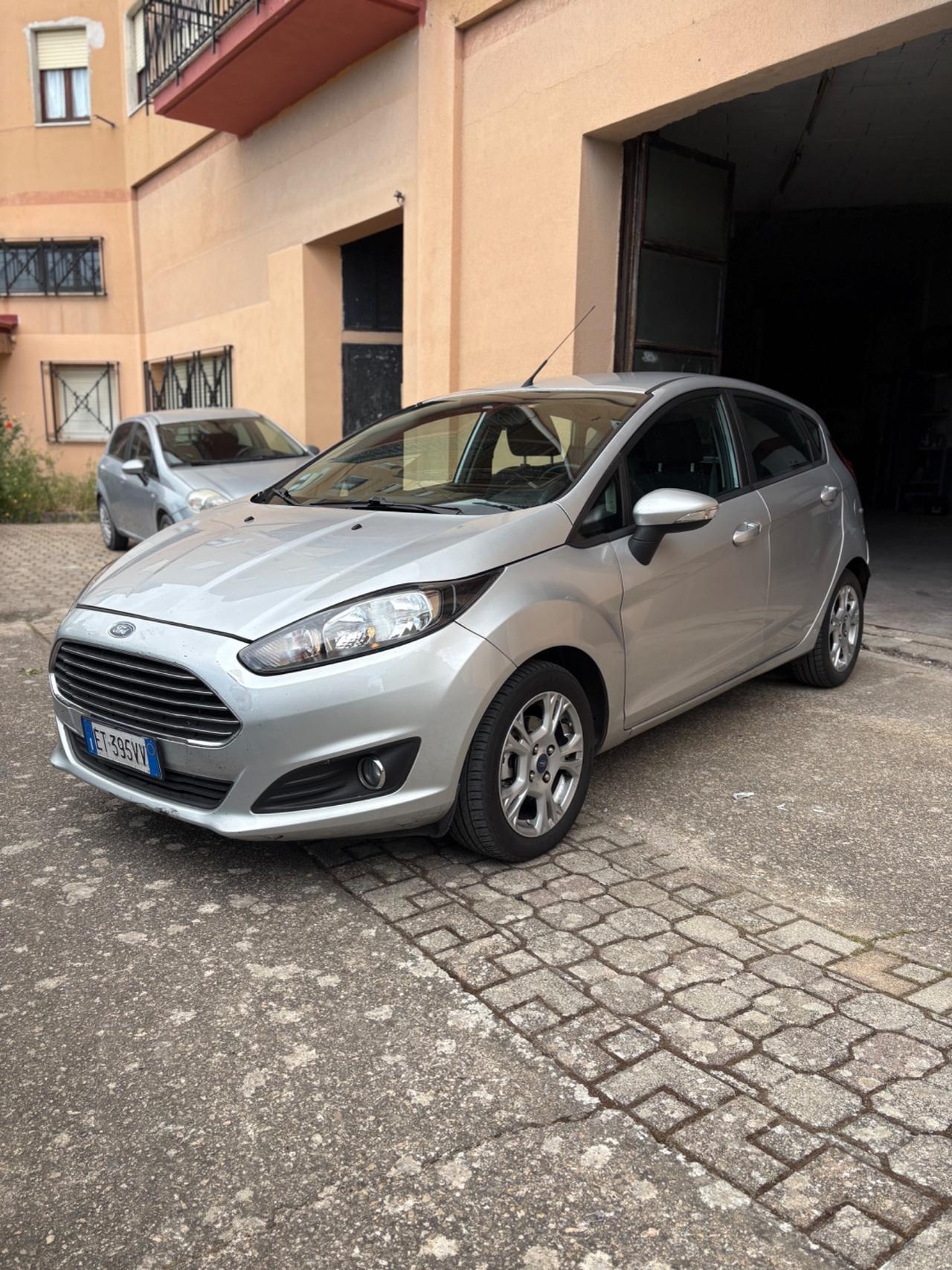 Ford Fiesta 1.5 TDCi 75CV 5 porte Titanium