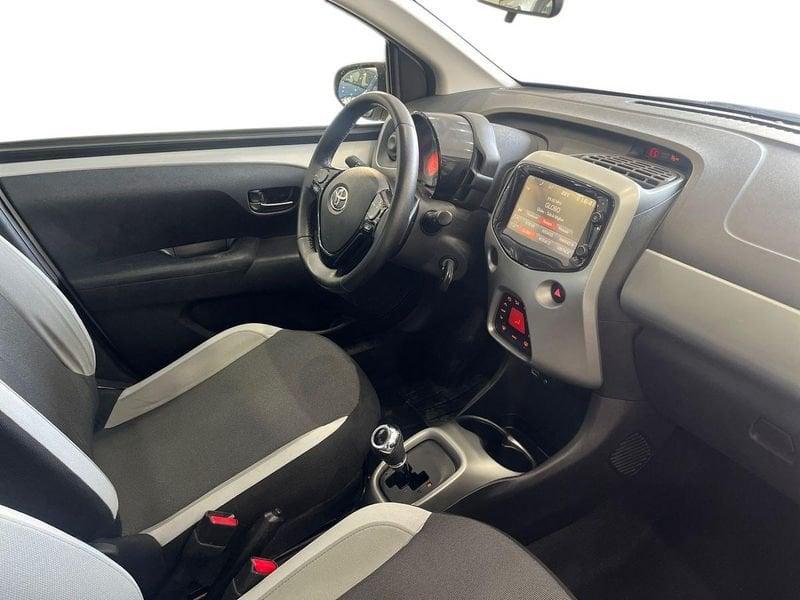 Toyota Aygo Aygo 5p 1.0 x-play tss m-mt