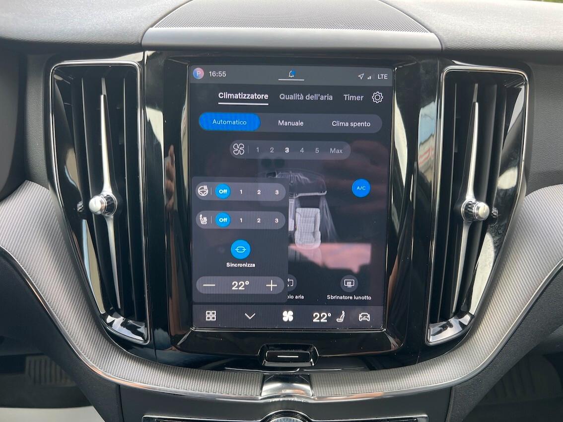 Volvo XC 60 B4 (d) AWD automatico Plus Dark
