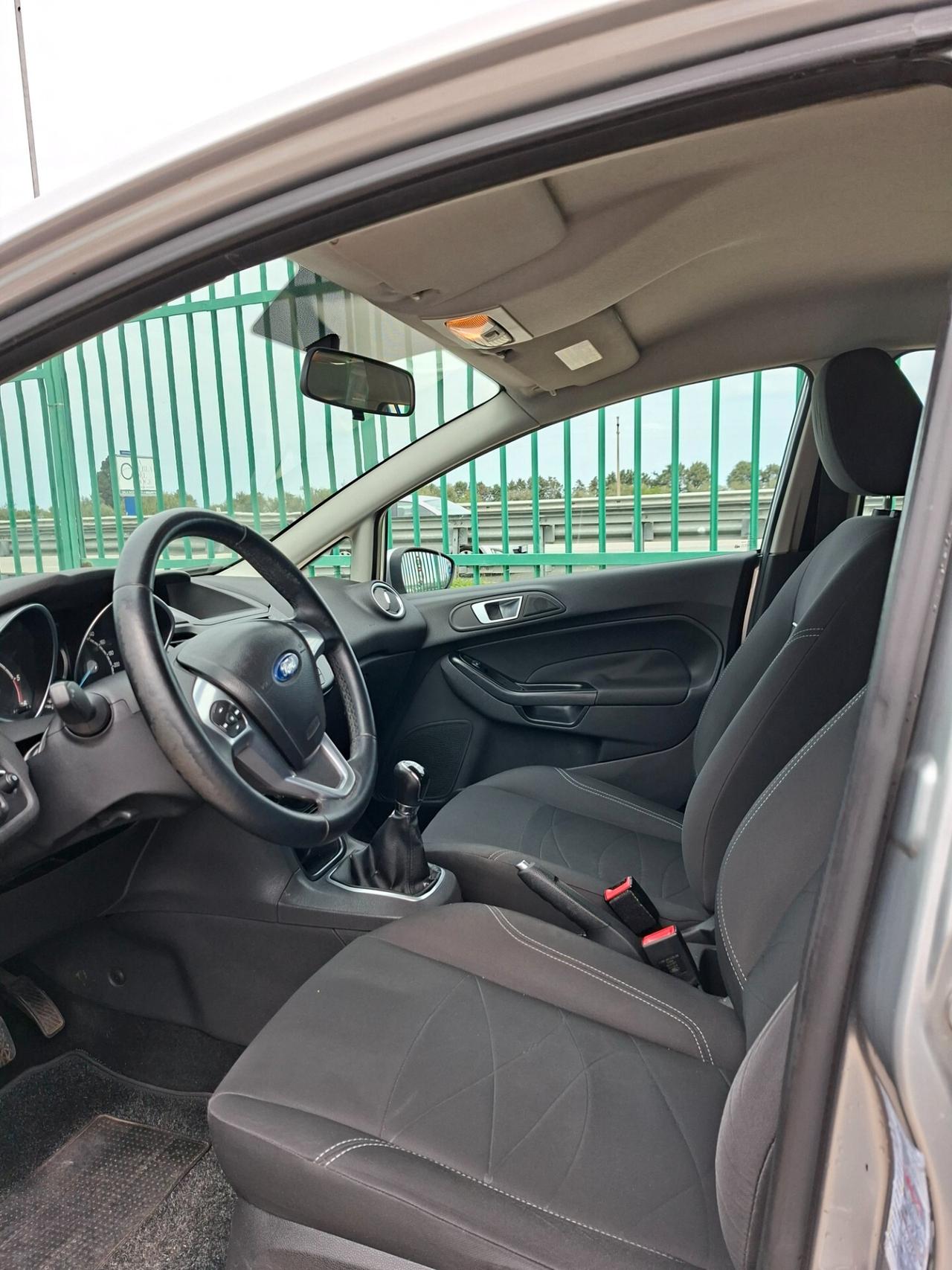 Ford Fiesta 1.5 TDCi 75CV 5 porte Business