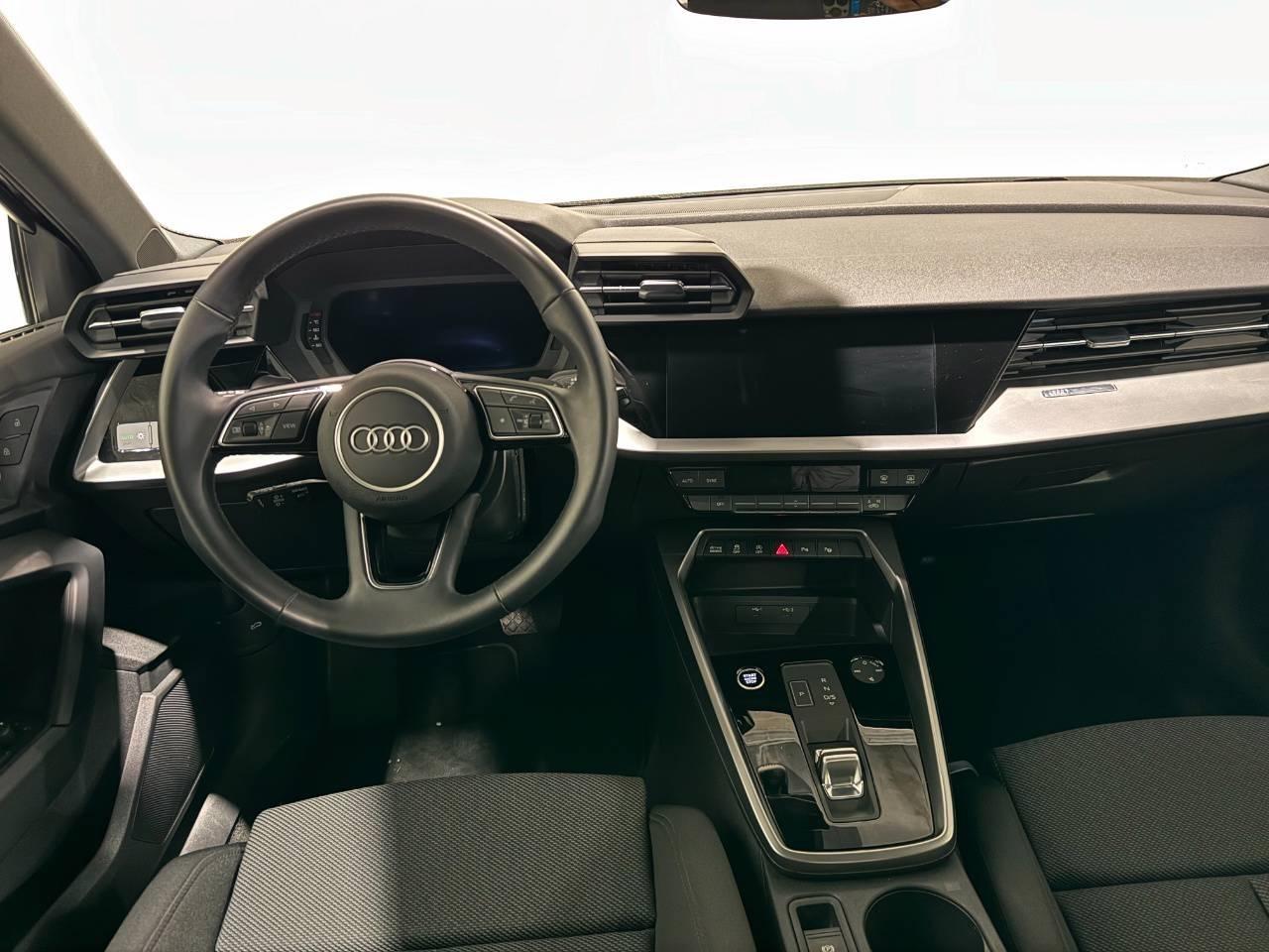 AUDI A3 SPORTBACK 30 TDI S-TRONIC S-LINE EDITION