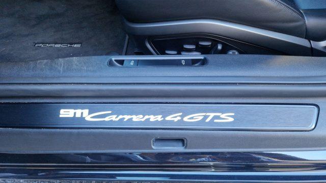 PORSCHE 992 911 Coupe 3.0 Carrera 4 GTS auto