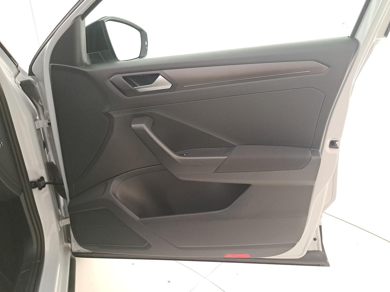 Volkswagen T-Roc 1.5 tsi advanced dsg