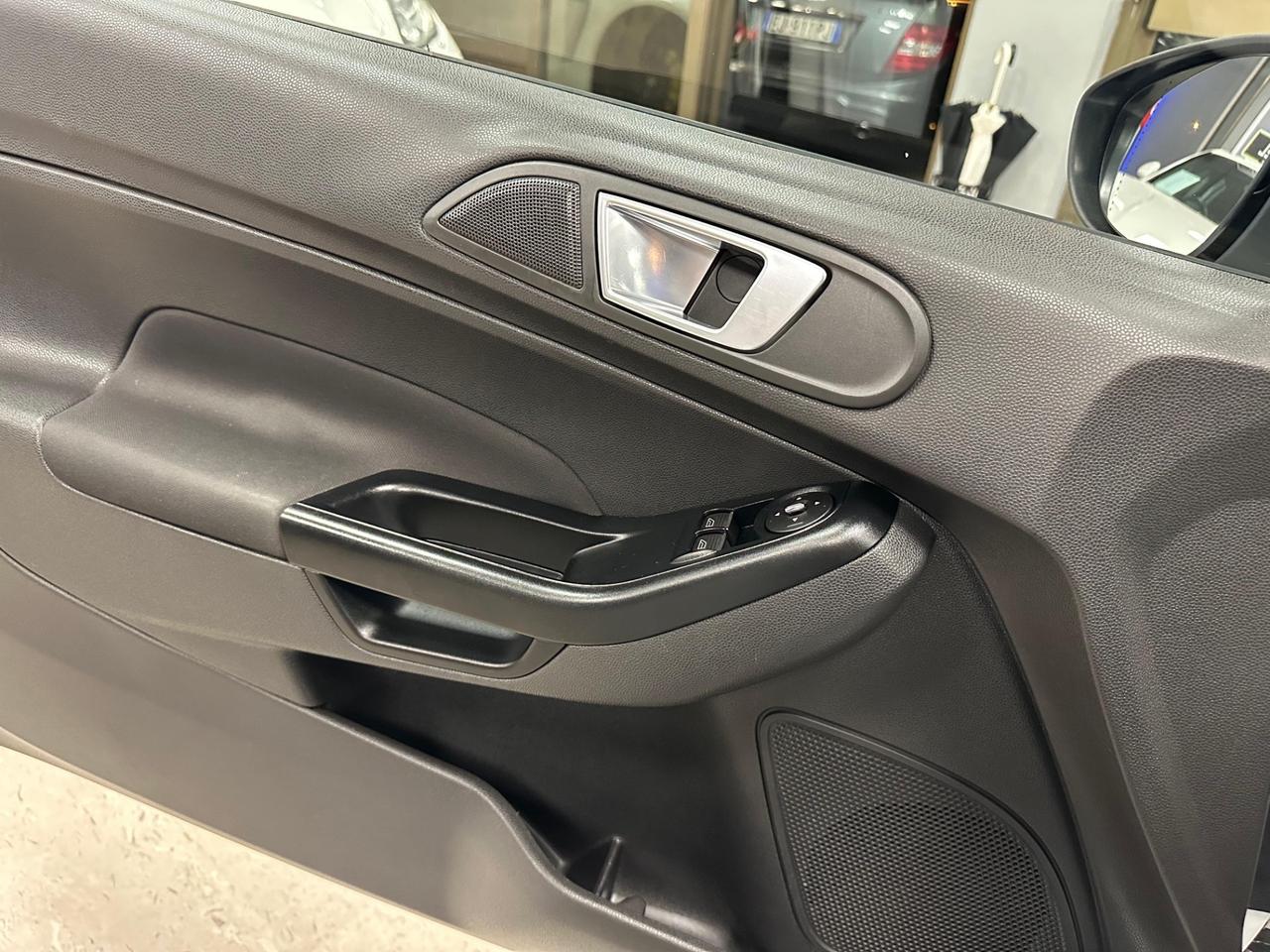 Ford Fiesta 1.2 60CV 3 porte Business OK NEOPATENTATI SOLO 50.000 KM