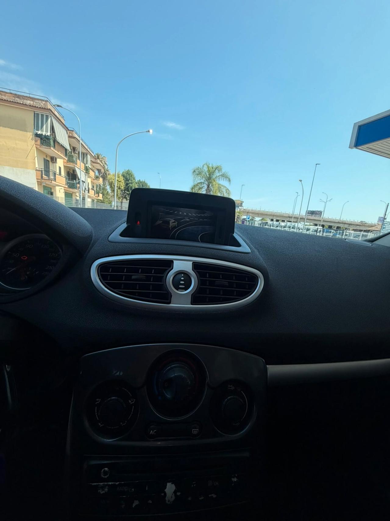 Renault Clio 1.2 16V 5 porte Dynamique