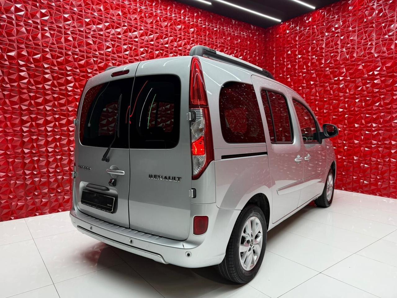 Renault Kangoo Blue dCi 8V 95 CV 5 porte Limited IVA DEDUCIBILE